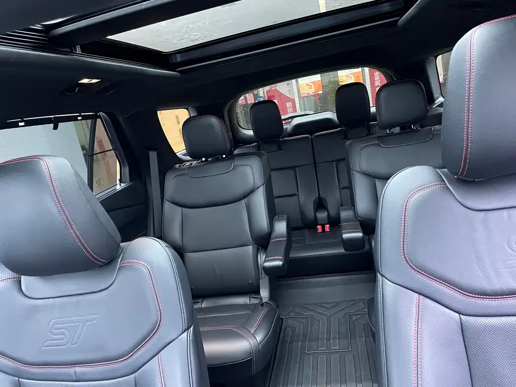 Ford Explorer 2020 — фото 11