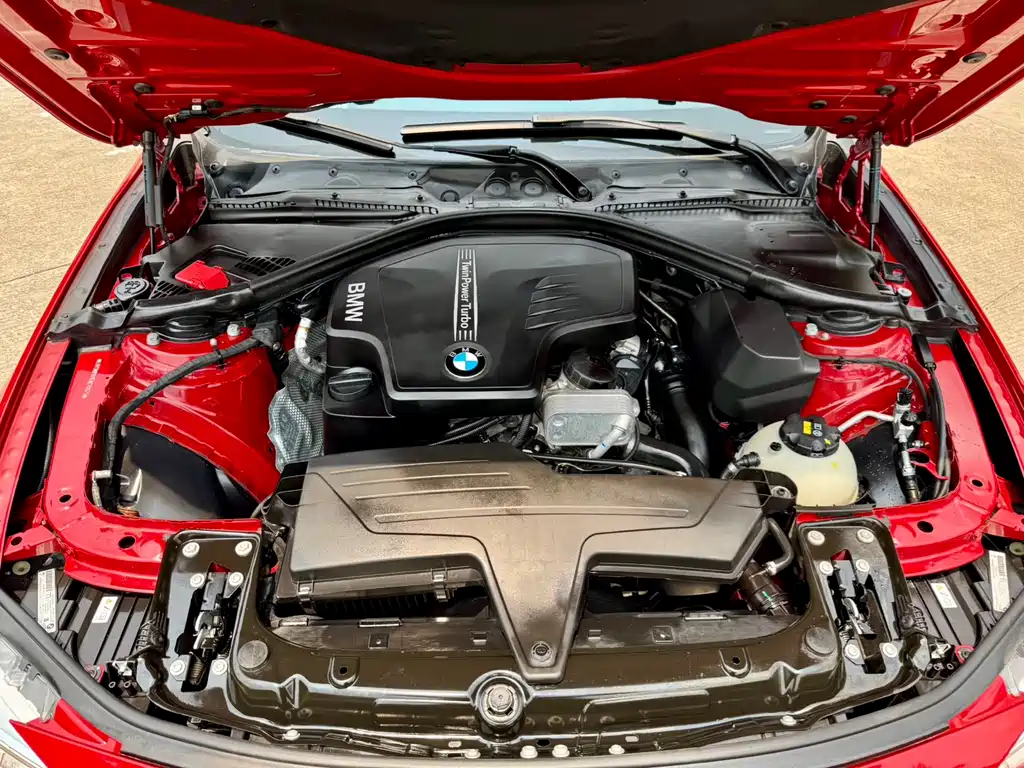 BMW 3 Series 2014 — фото 17