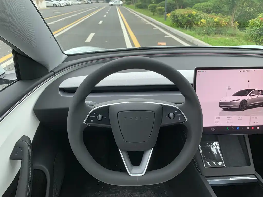 Tesla Model 3 2026