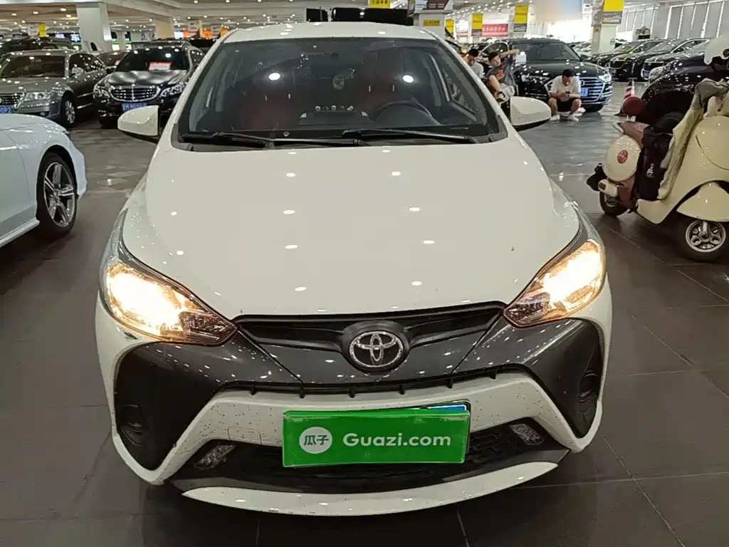 Toyota Yaris L 2019 — фото 3
