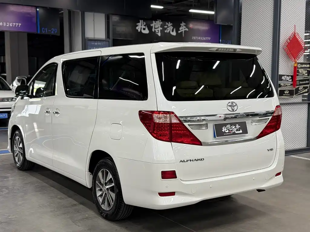 Toyota Alphard 2012 — фото 3