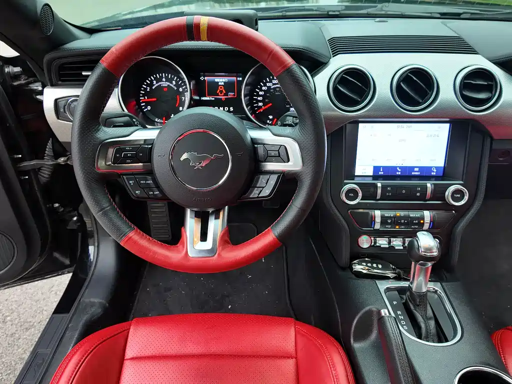 Ford Mustang 2022 — фото 14