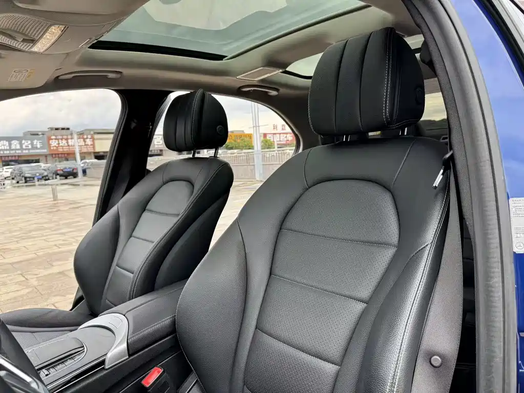 Mercedes-Benz C-Class 2019 — фото 13