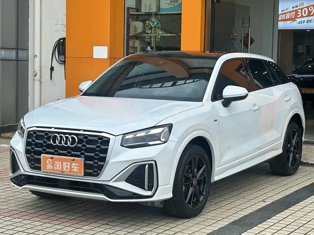 Audi Q2L 2023 — фото 4
