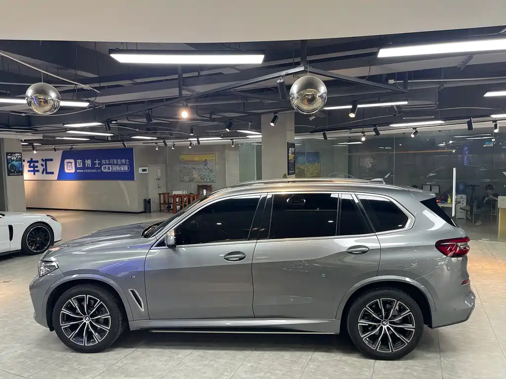 BMW X5 2022
