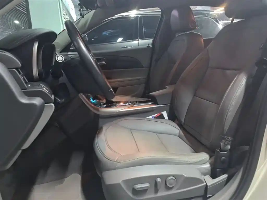 Chevrolet Malibu 2015 — фото 15
