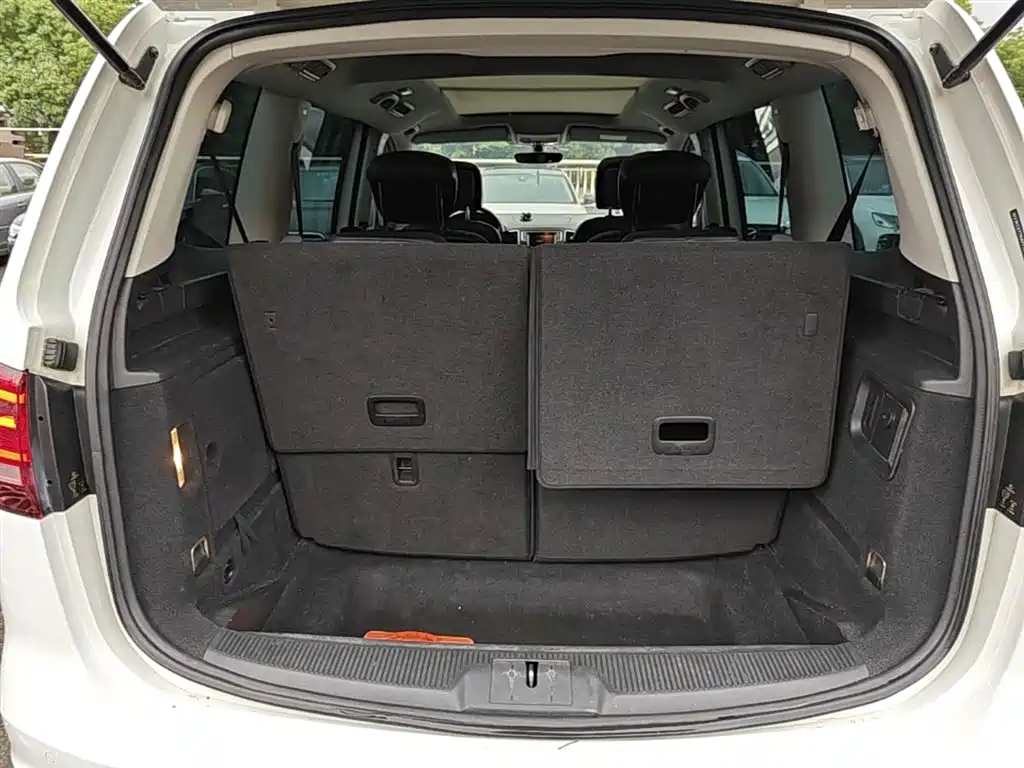 Volkswagen Sharan 2017 — фото 19