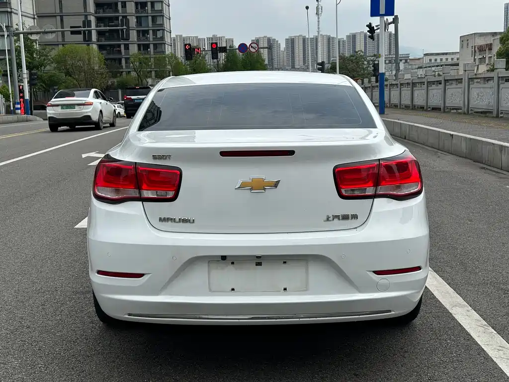 Chevrolet Malibu 2018 — фото 8