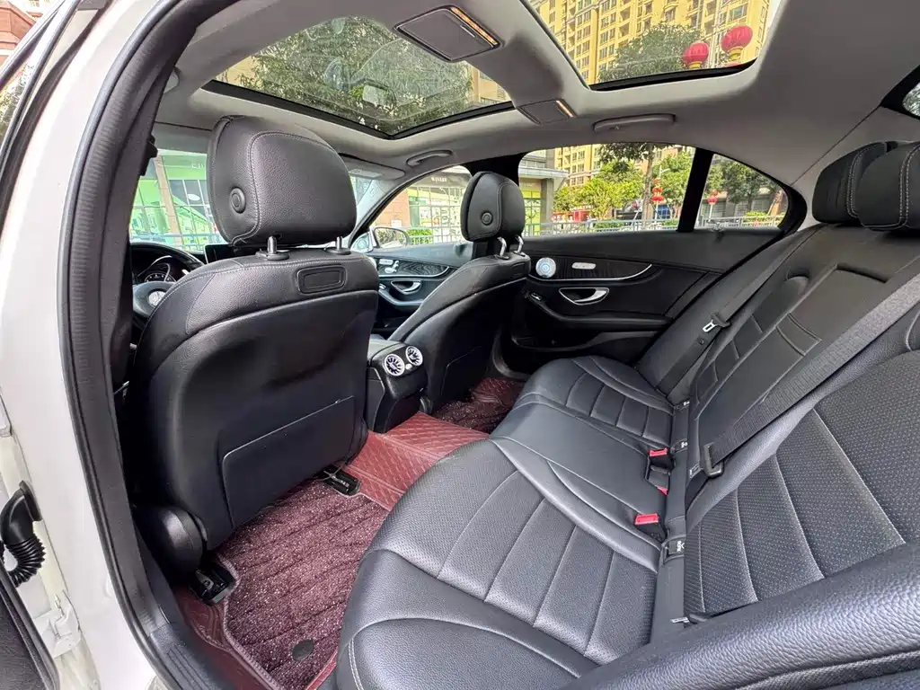 Mercedes-Benz C-Class 2017 — фото 13