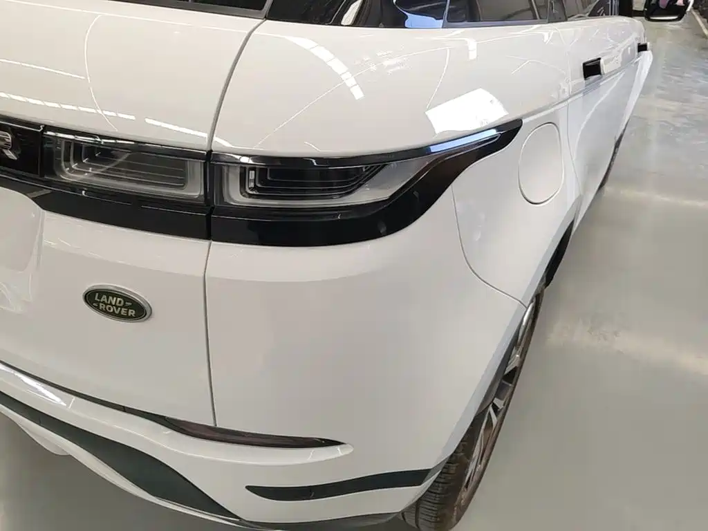 Land Rover Evoque PHEV 2024 — фото 24