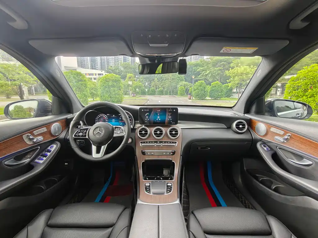 Mercedes-Benz GLC 2019 — фото 13