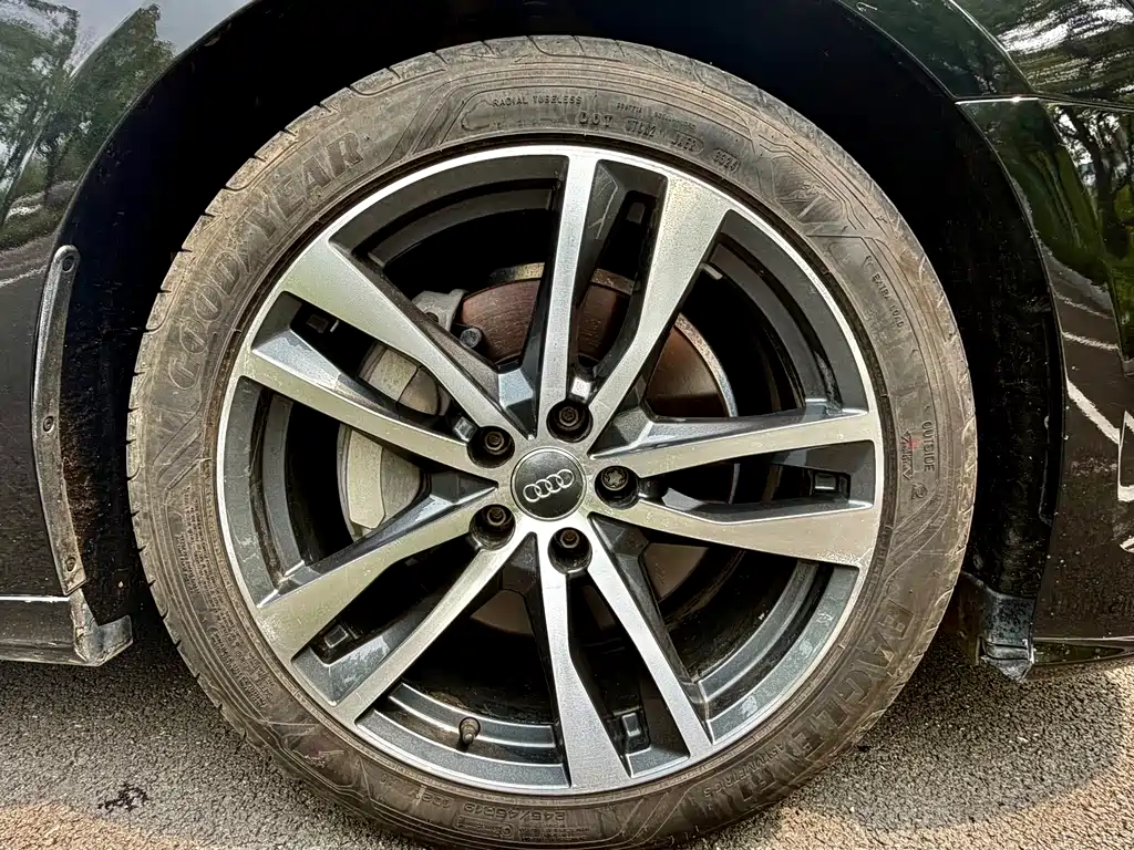 Audi A6L 2021