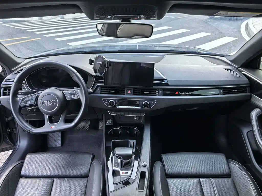 Audi A4L 2023 — фото 5