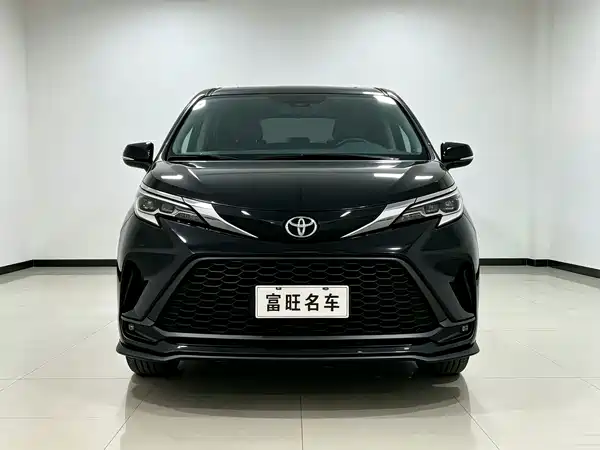 Toyota Granvia 2023
