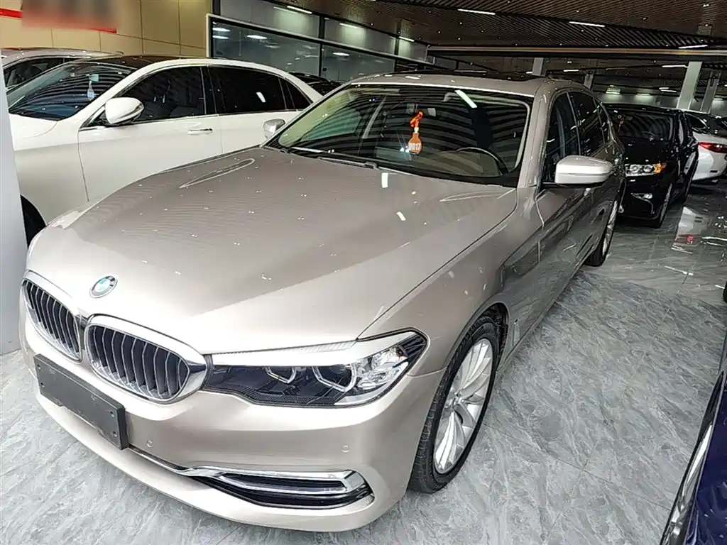 BMW 5 Series 2020 — фото 2
