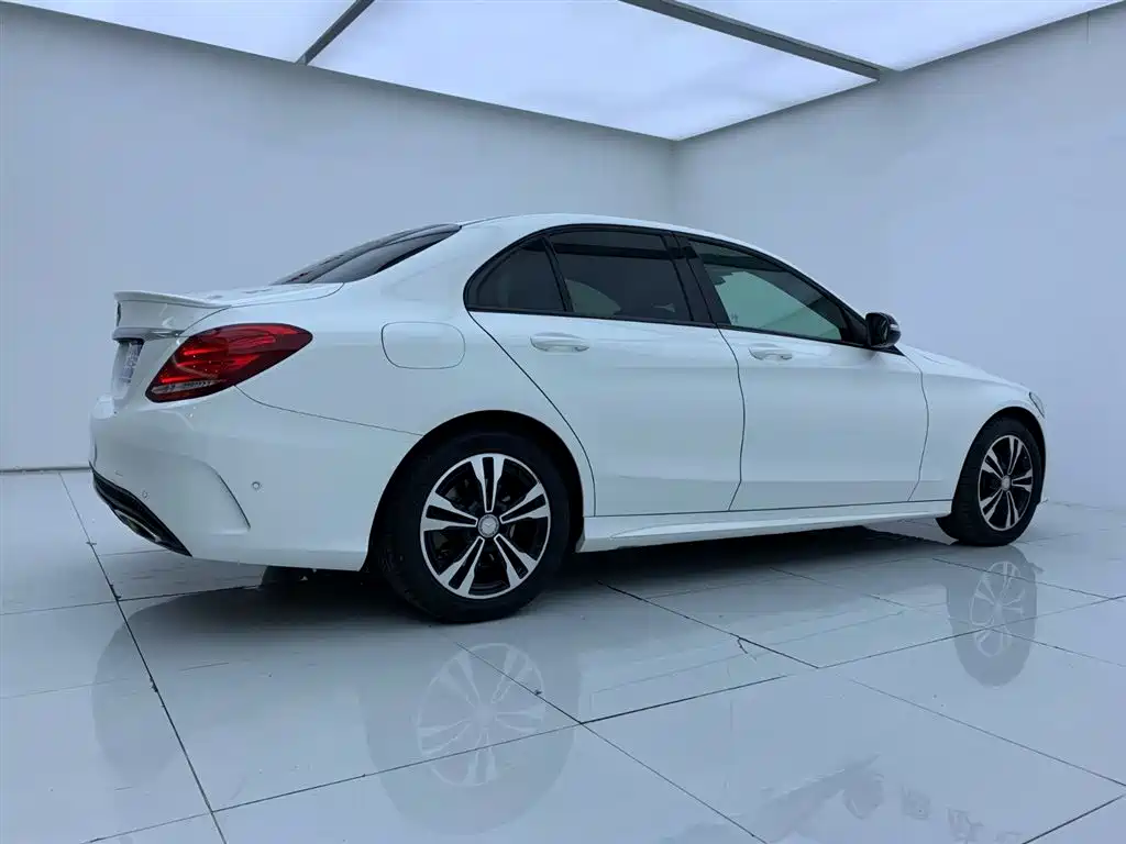 Mercedes-Benz C-Class 2017