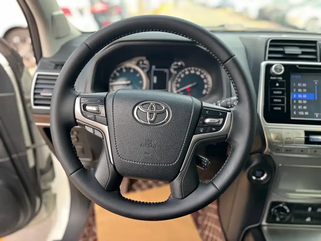 Toyota Prado 2019 — фото 19