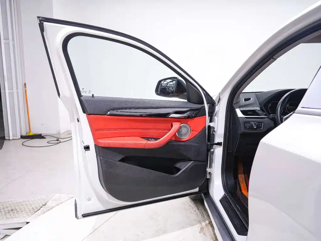 BMW X2 2021 — фото 16