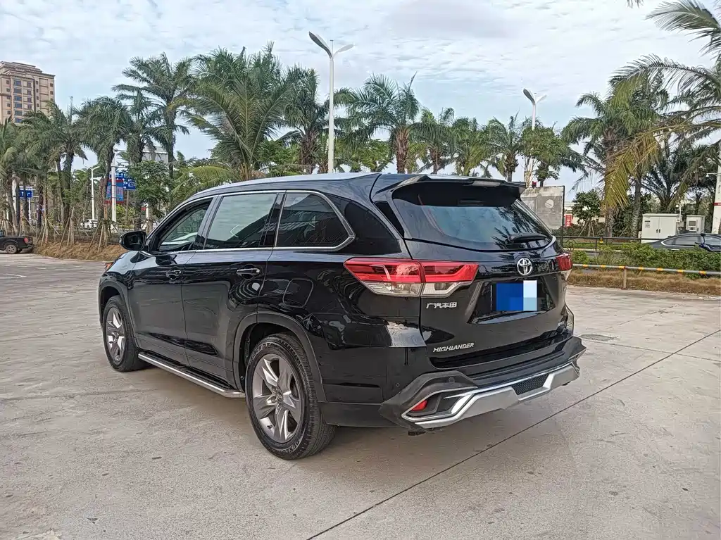 Toyota Highlander 2021 — фото 10