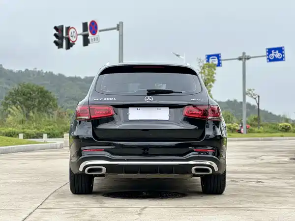 Mercedes-Benz GLC 2023