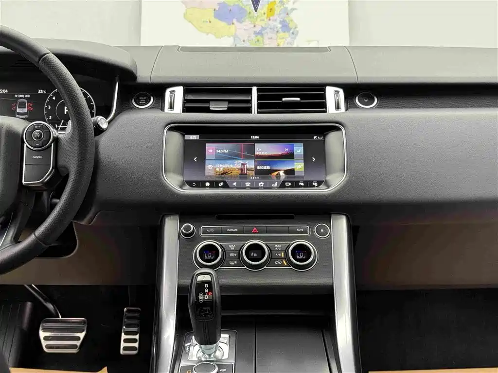 Land Rover Sport 2017 — фото 11