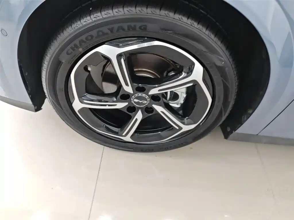 BYD Seal 06GT 2025 — фото 23