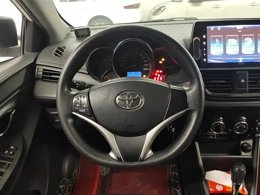 Toyota Vios 2022 — фото 15