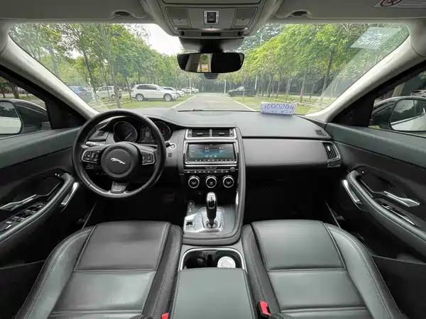 Jaguar E-PACE 2018