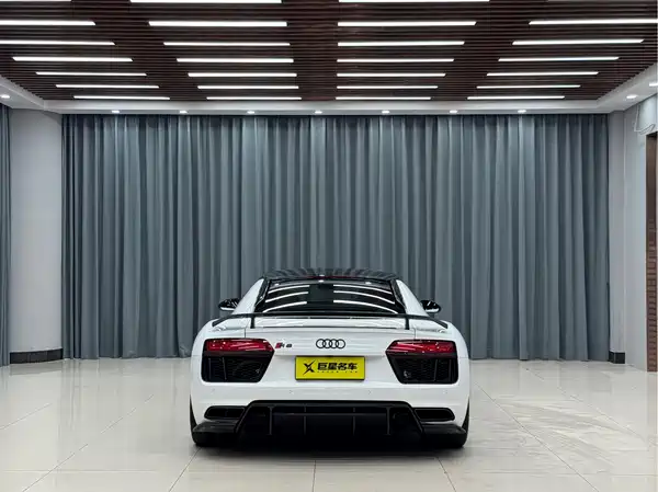 Audi R8 2016