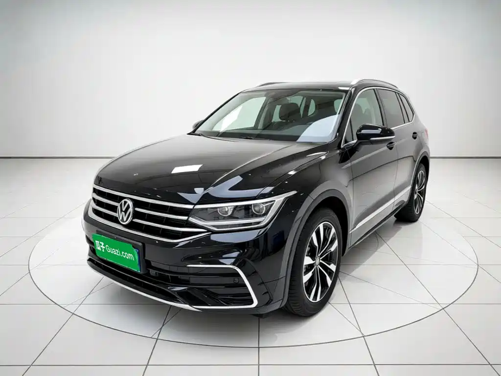 Volkswagen Tiguan L 2025 — фото 1