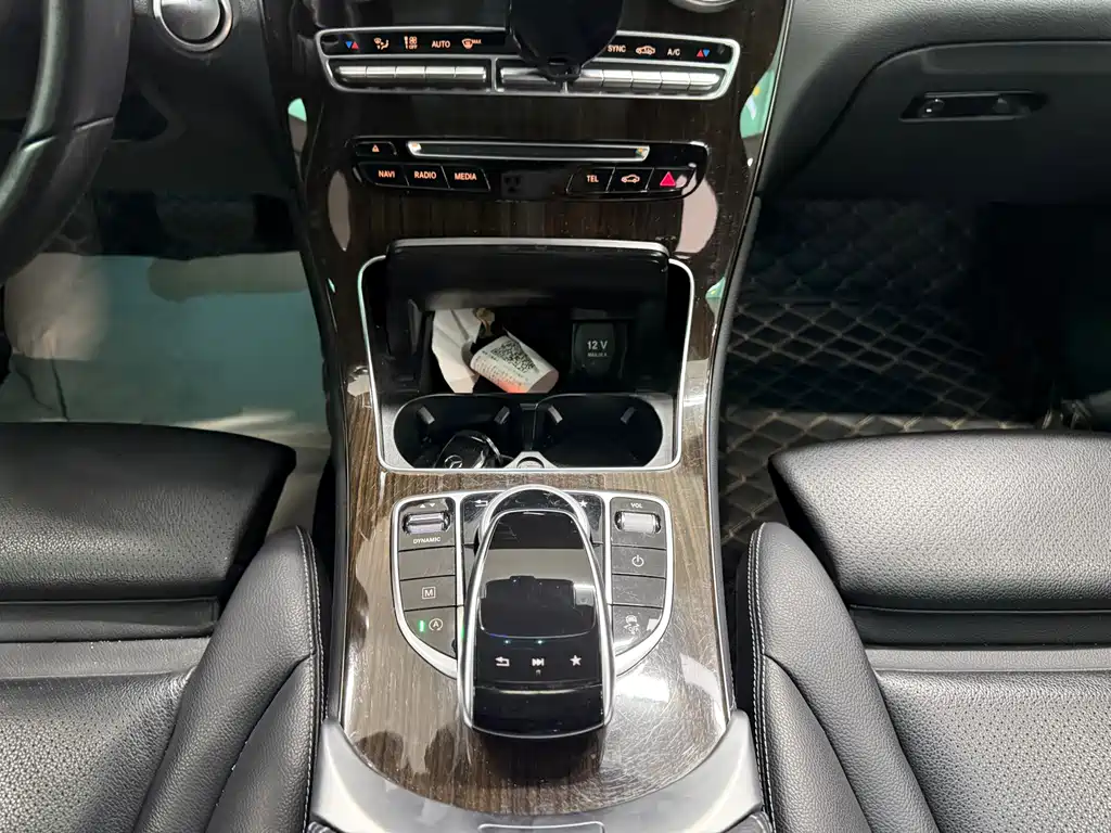 Mercedes-Benz GLC 2019 — фото 14