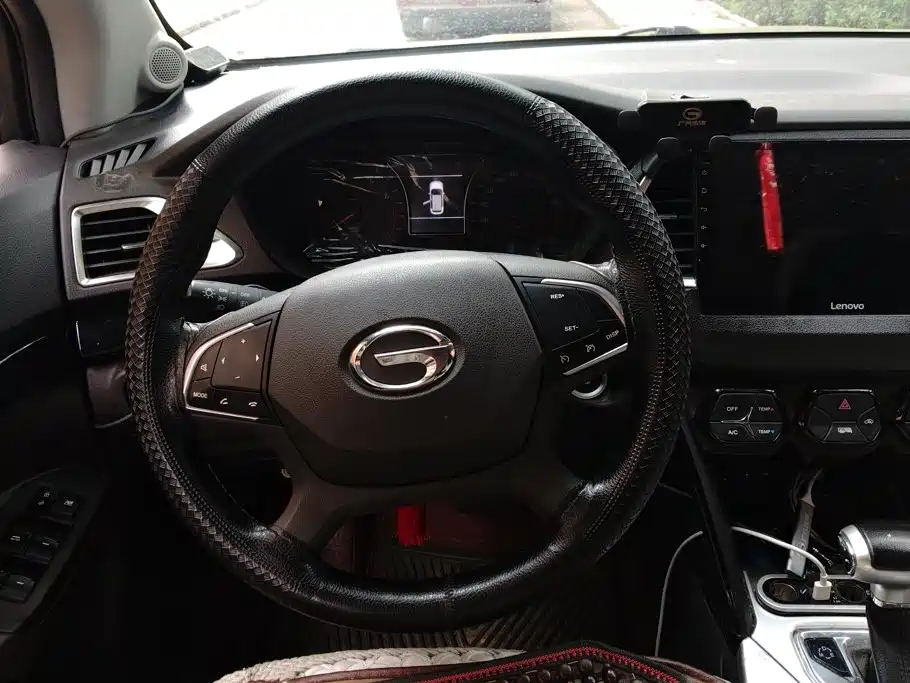 GAC Trumpchi GS4 2015 — фото 15