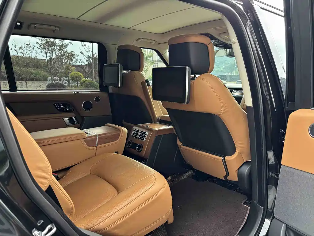 Land Rover Range Rover 2020 — фото 10