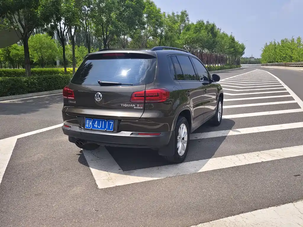 Volkswagen Tiguan 2015 — фото 10