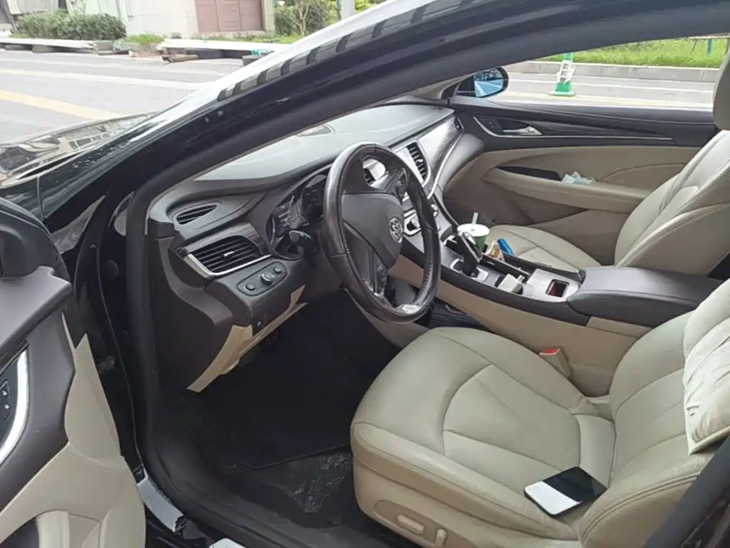 Buick LaCrosse 2017 — фото 16