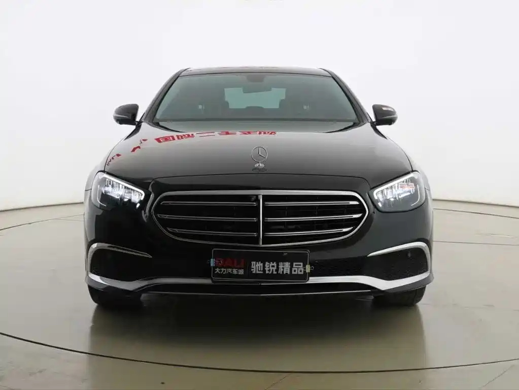 Mercedes-Benz E-Class 2023 — фото 2