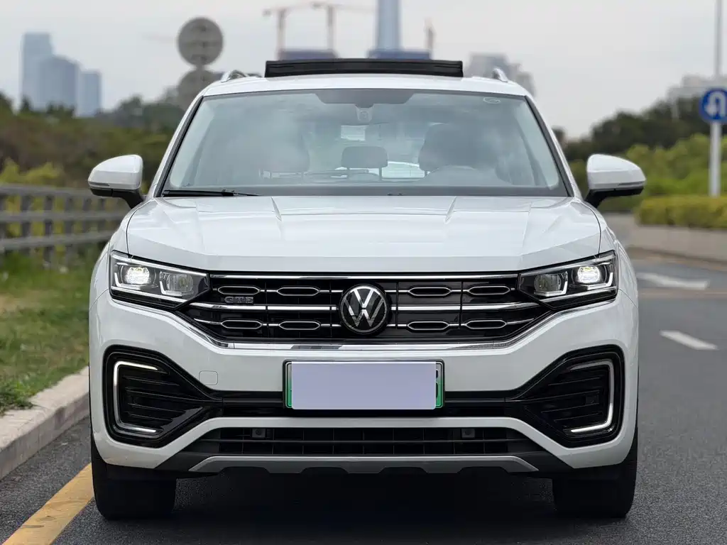 Volkswagen GTE PHEV 2022 — фото 2