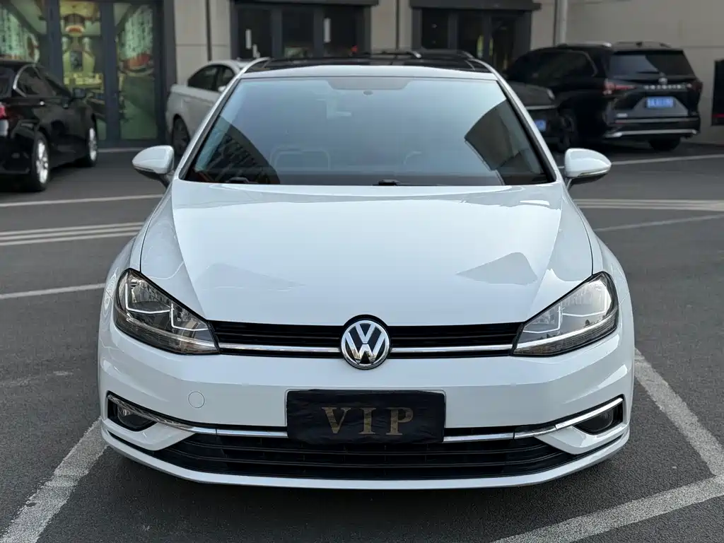 Volkswagen Golf 2018 — фото 2