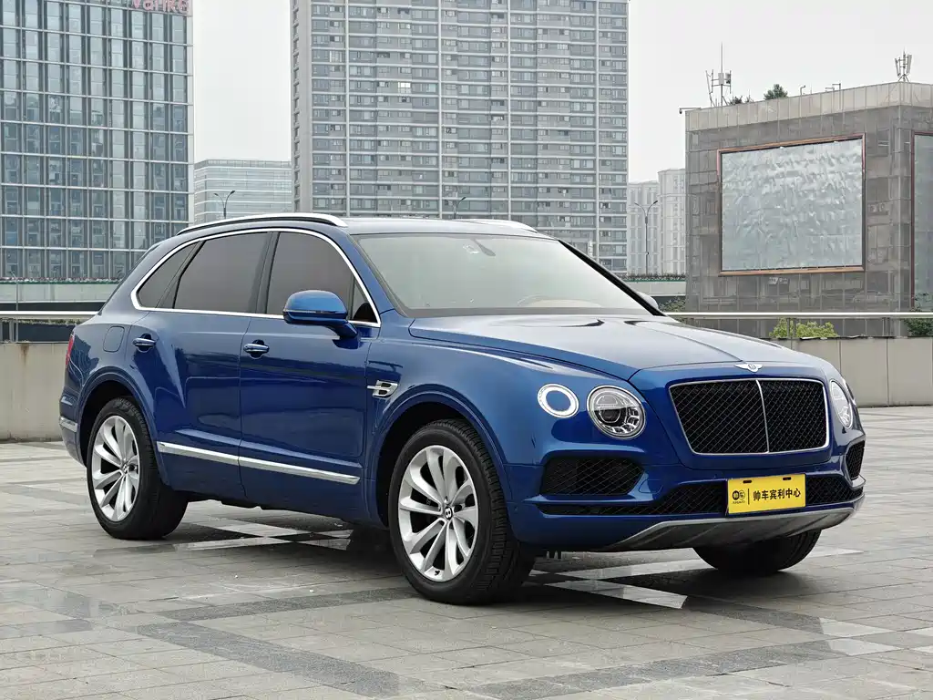 Bentley Bentayga 2020 — фото 2