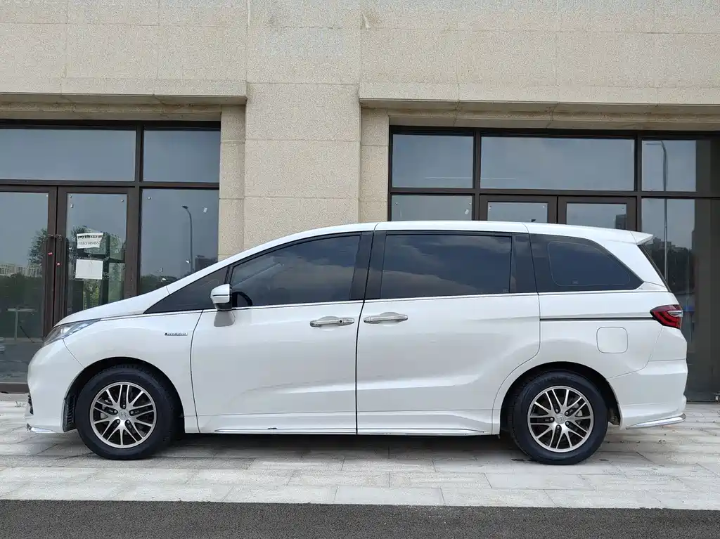 Honda Odyssey 2021 — фото 16