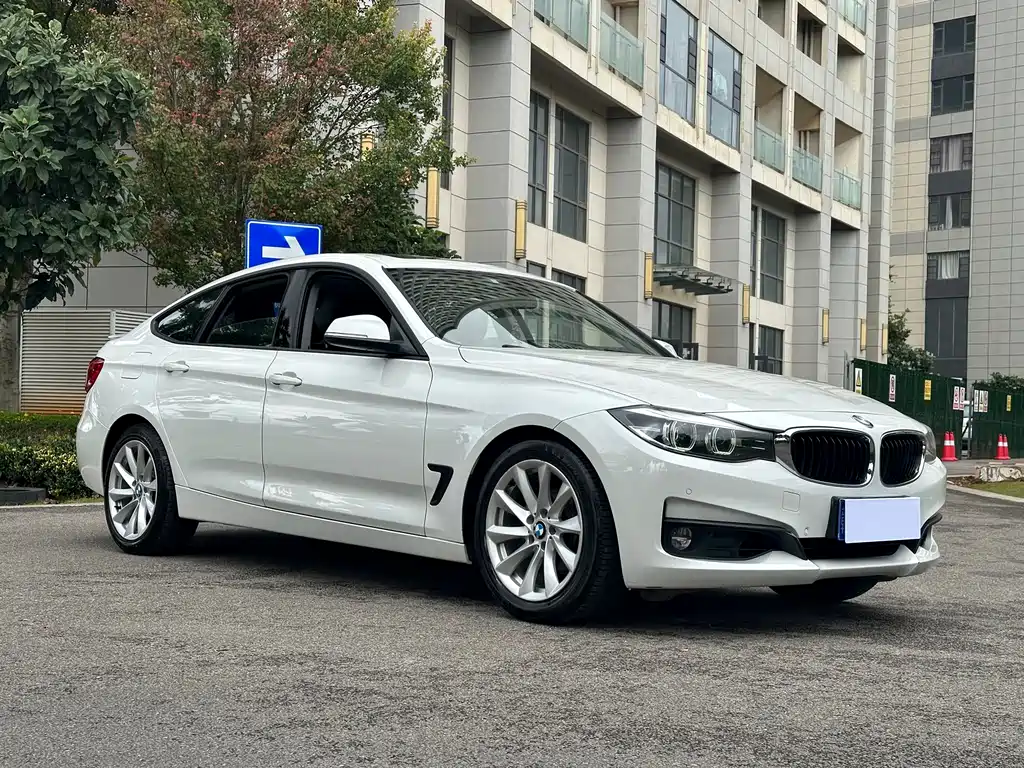 BMW 3 Series GT 2018 — фото 3