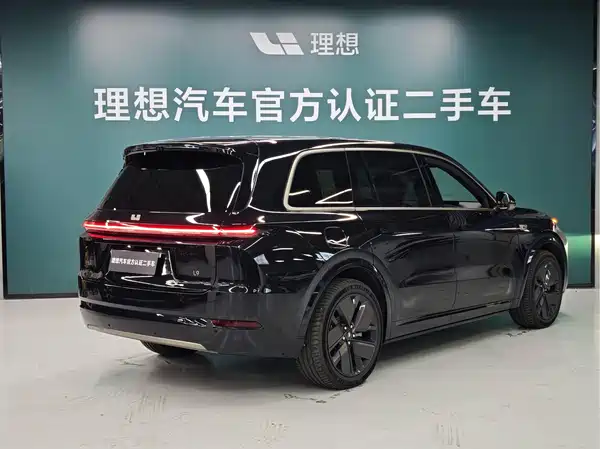 Li Auto L9 2025