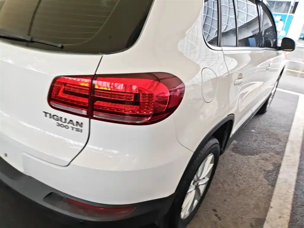 Volkswagen Tiguan 2017 — фото 8