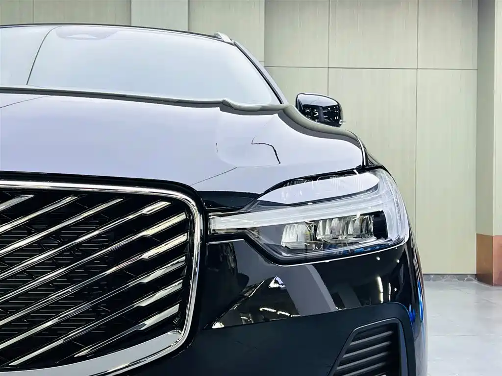 Volvo XC60 2026 — фото 7