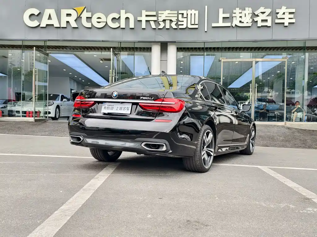 BMW 7 Series 2018 — фото 3