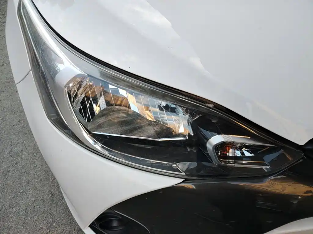 Toyota Yaris L 2019 — фото 25