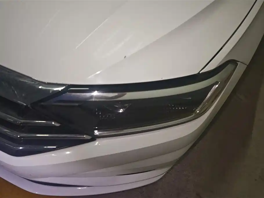 Volkswagen Sagitar 2022