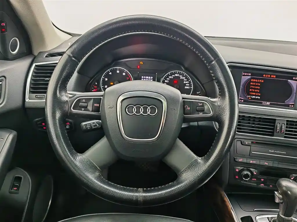 Audi Q5 2012 — фото 11