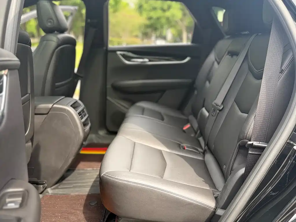 Cadillac XT5 2021 — фото 14