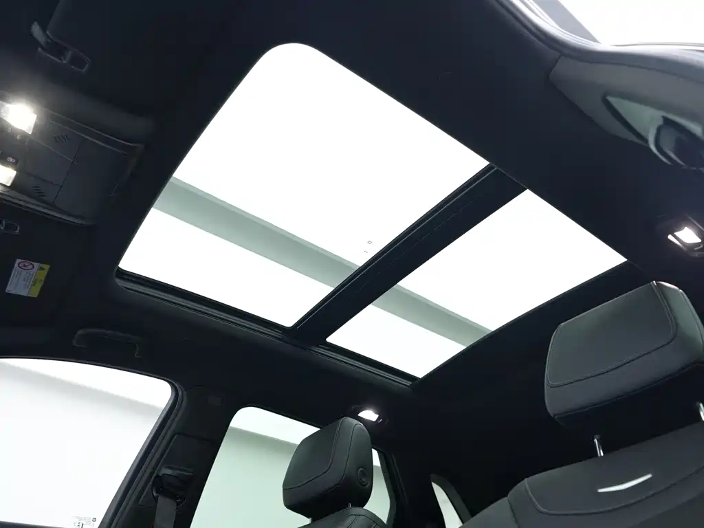 Cadillac XT5 2022 — фото 16